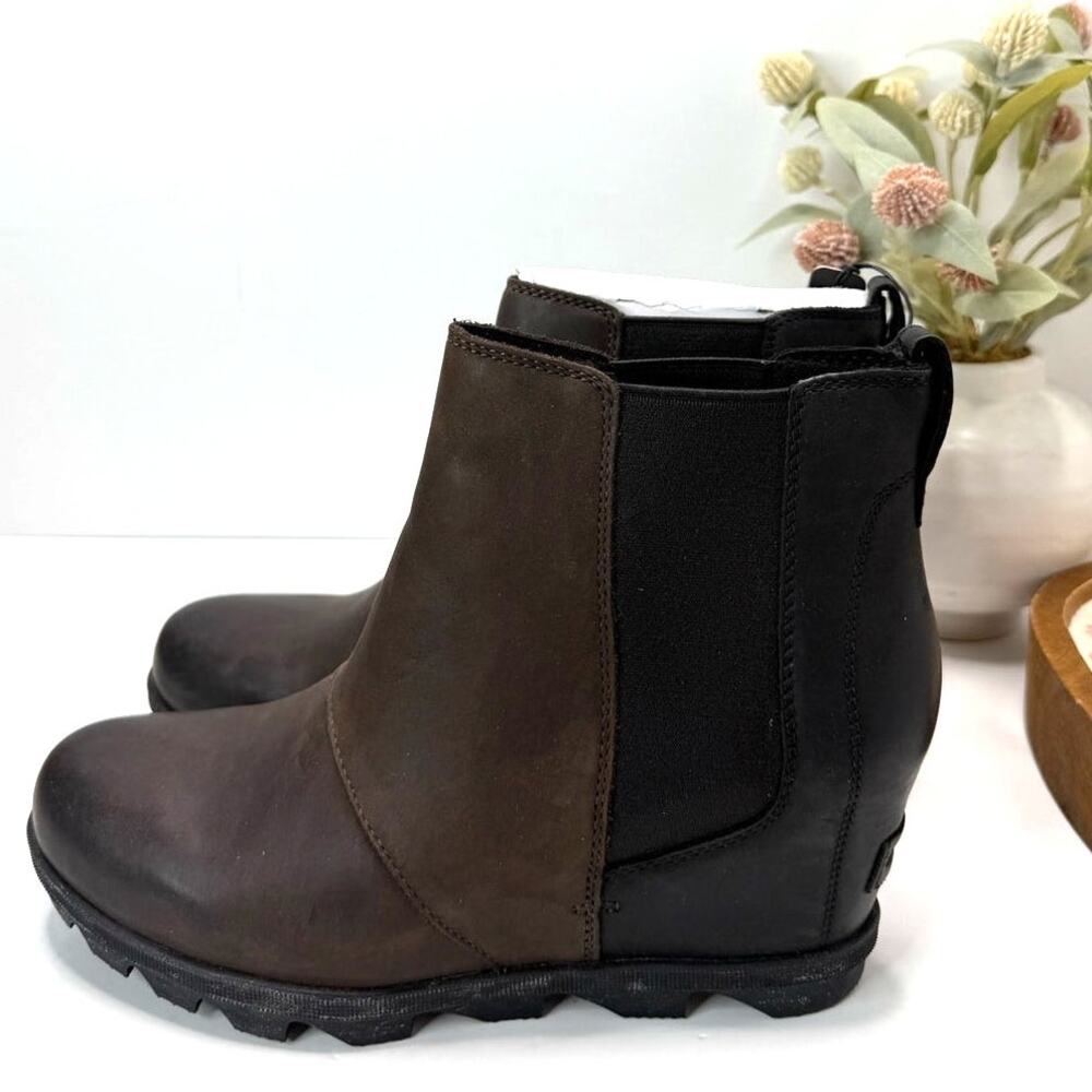 Sorel Joan of Arctic Wedge II Chelsea Leather Boots Brown/Black Women 10